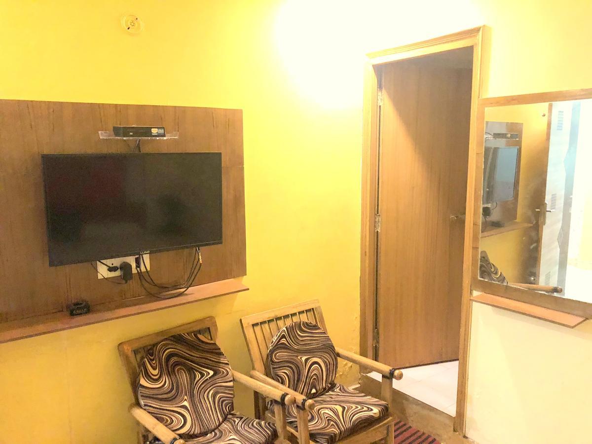 Hotel Rattans Regency Roorkee Bagian luar foto